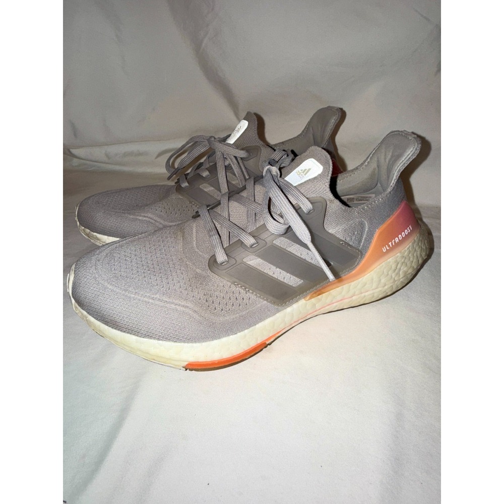 Adidas UltraBoost‎ 21 FY0397 Women's Sneakers 8.5 Gray Athletic Running Shoes